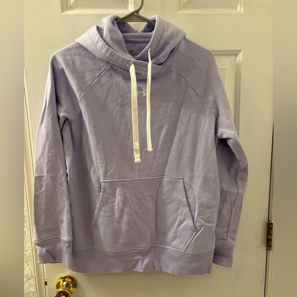 Under Armour size medium